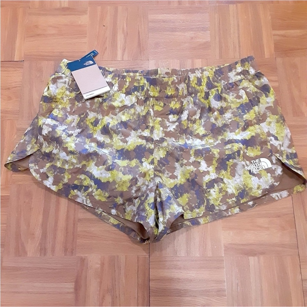 The North Face Women's Athletic Shorts - Yellow and Brown Camouflage ( XL  )